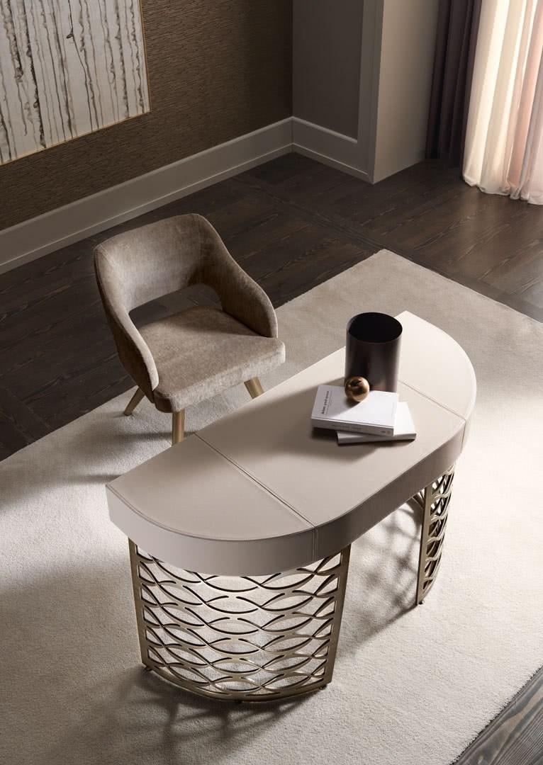 ADRIA Velvet chair with armrests