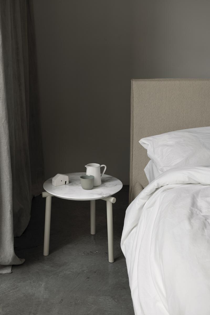 METROPOLITAN Storage bed with upholstered headboard
