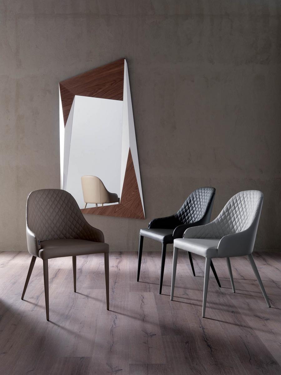 BETTA Upholstered leather chair