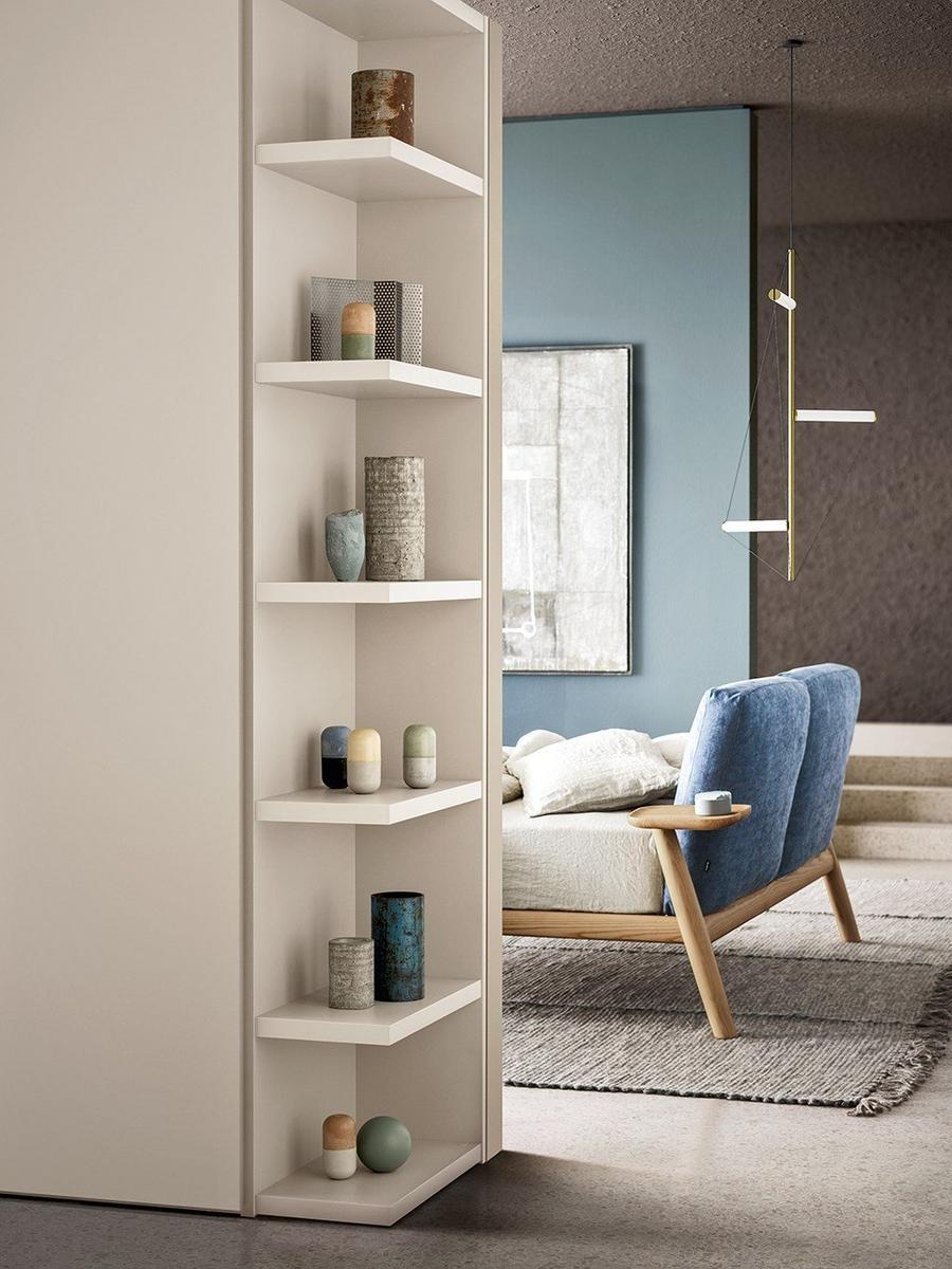 MANHATTAN Lacquered wooden wardrobe