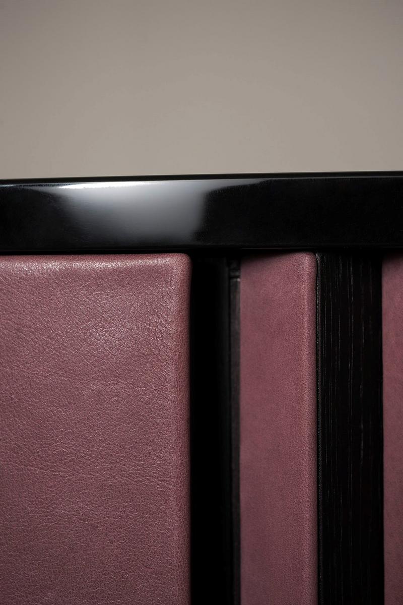 PLISSÉ Leather bar cabinet with integrated lighting