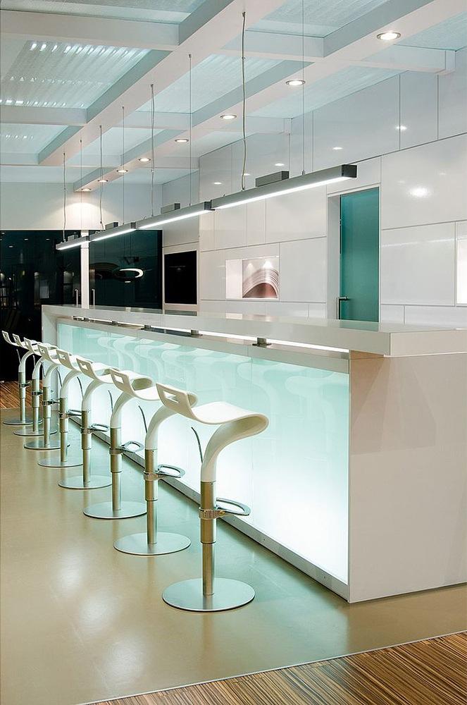 Q-LINE Metal pendant lamp in a contemporary style