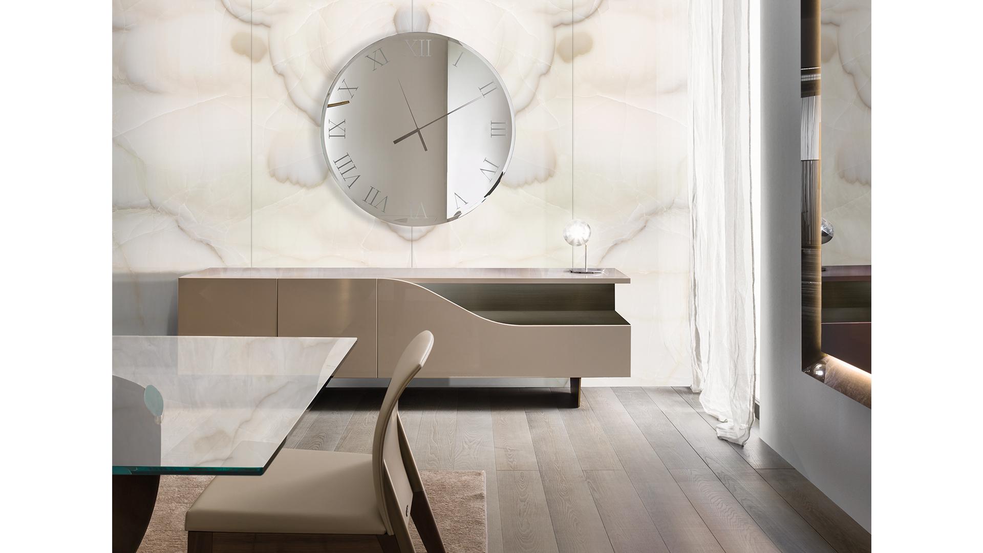 SEGNO Wooden sideboard