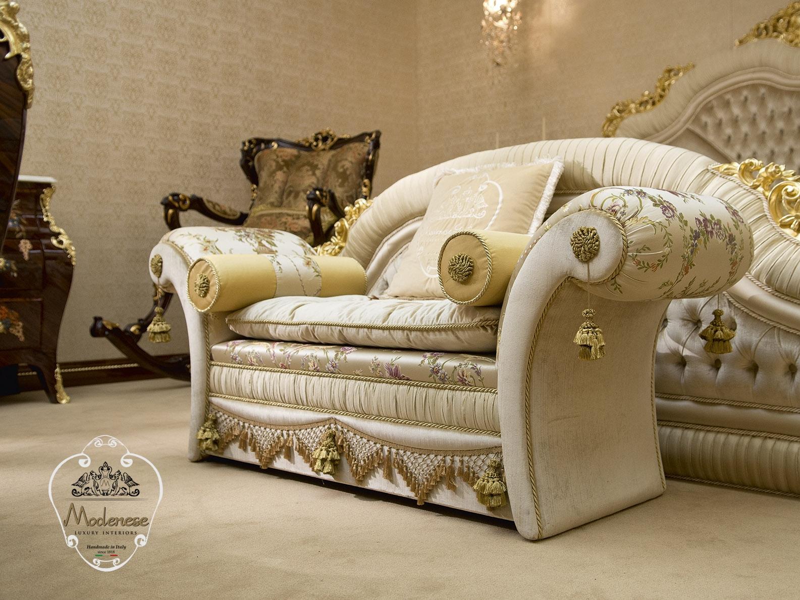 14518 Upholstered fabric bench