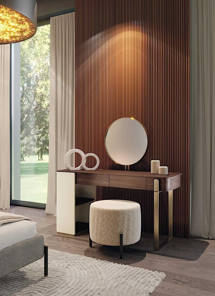 TOULOUSE .60 Upholstered round fabric pouf