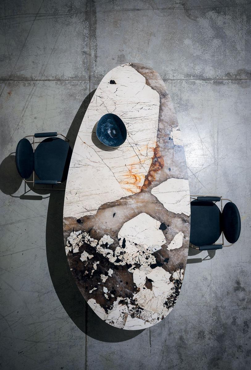 LAGOS Marble table