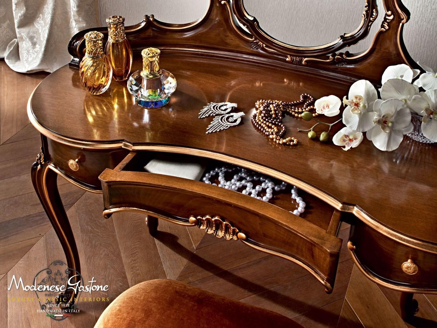 12211 Solid wood dressing table