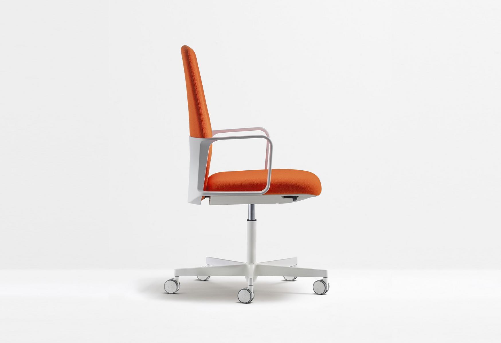 TEMPS 3765 Fabric task chair with 5-Spoke base